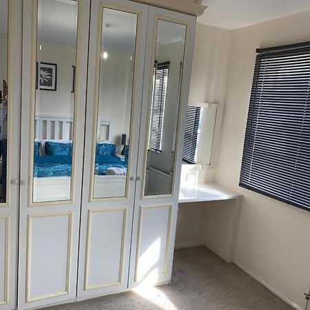 Charming 2-Bed House In London Villa Dış mekan fotoğraf